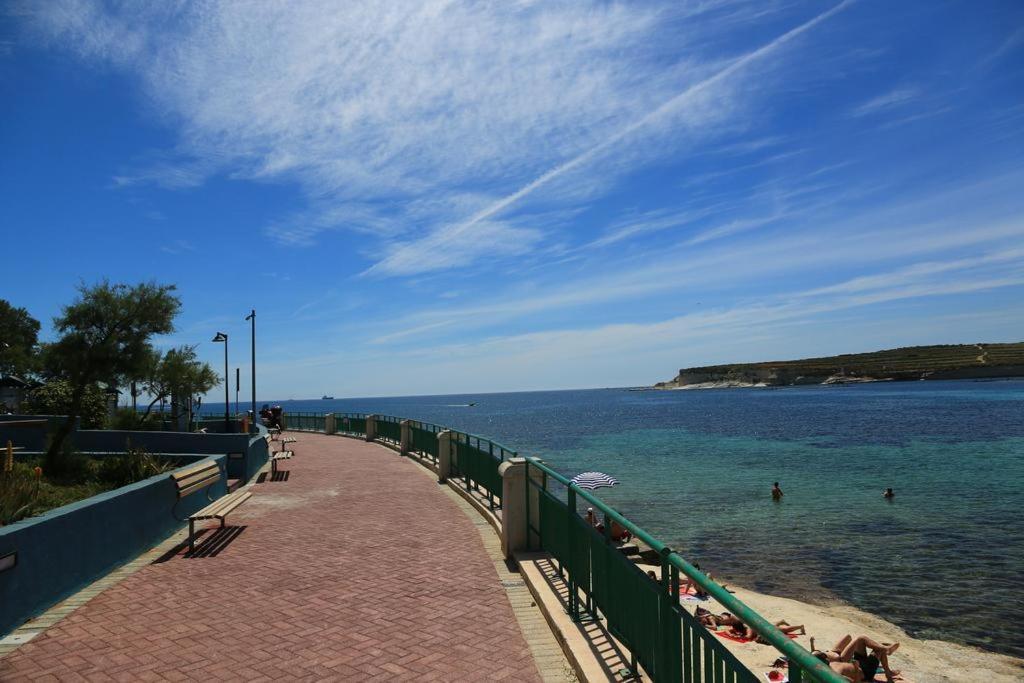 Villa Watersedge Marsaskala Bagian luar foto